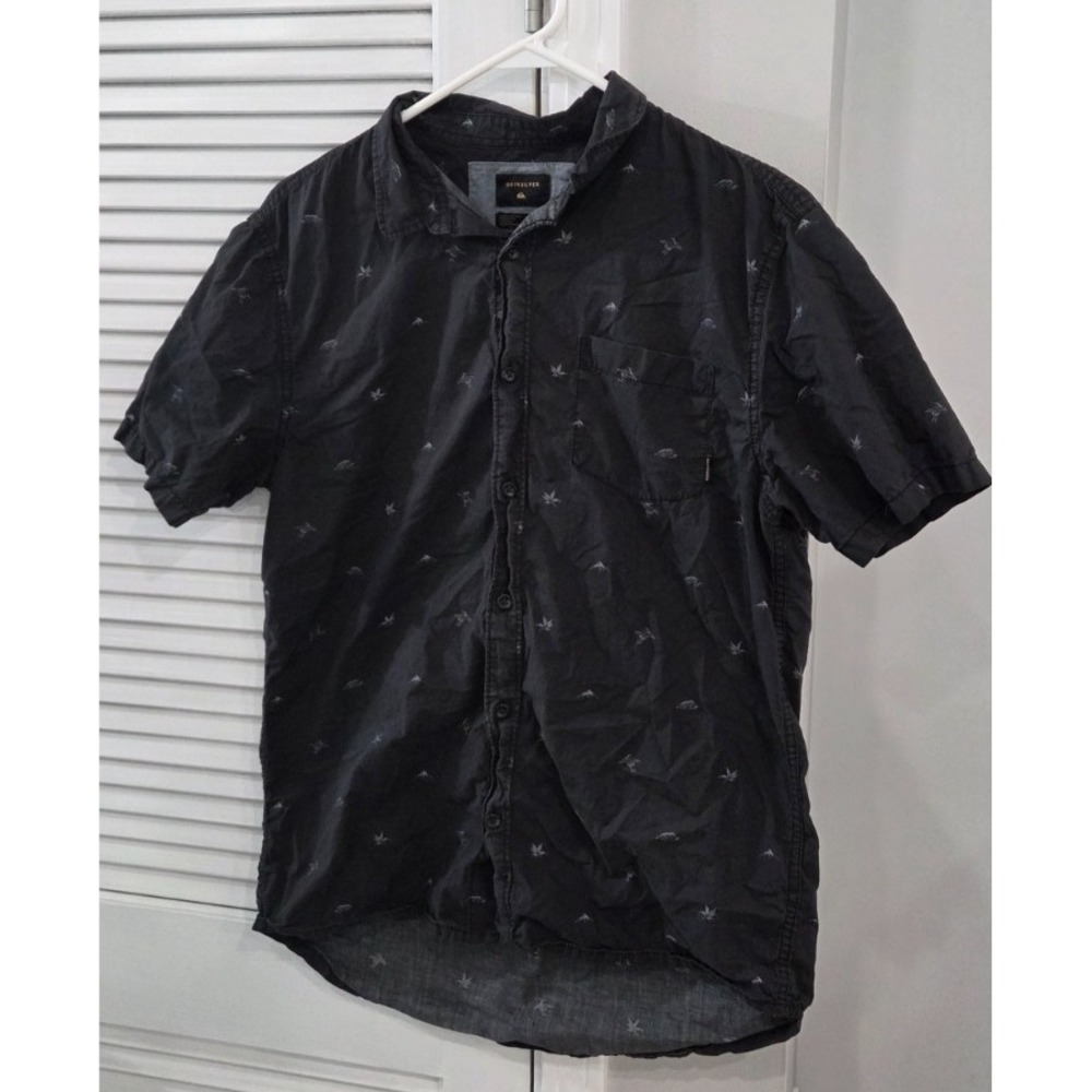 Quiksilver Waterman Mens Gray Casual Button Up Modern Fit Shirt Size M Short Slv